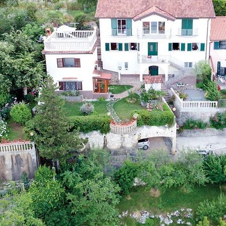 House H-Elios Villa Lovran Bagian luar foto