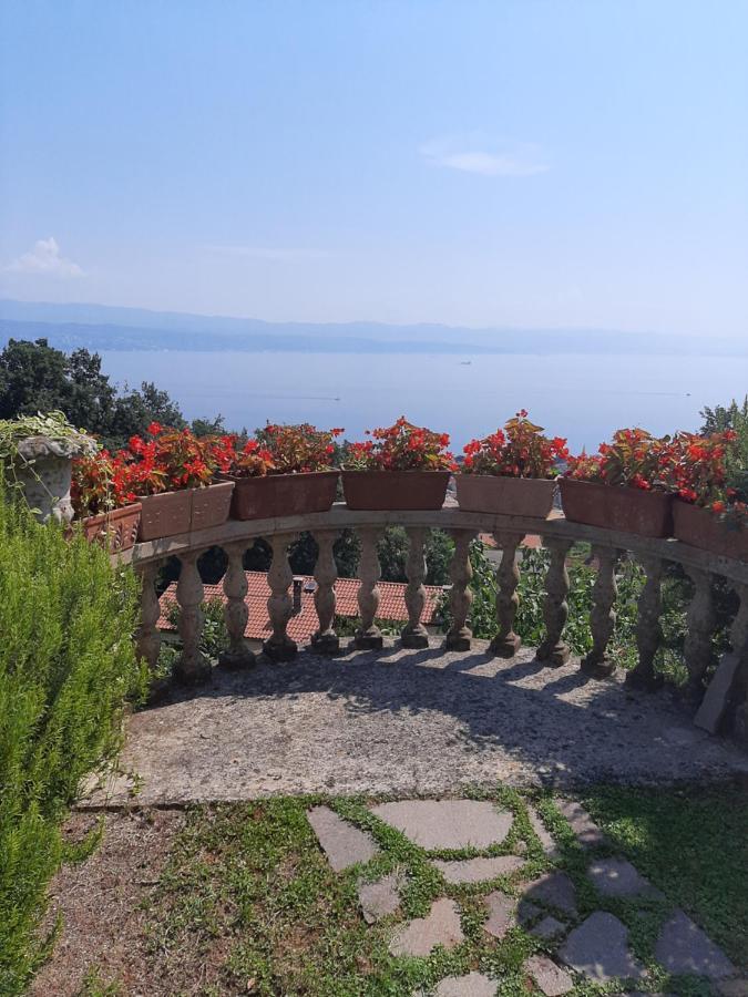 House H-Elios Villa Lovran Bagian luar foto